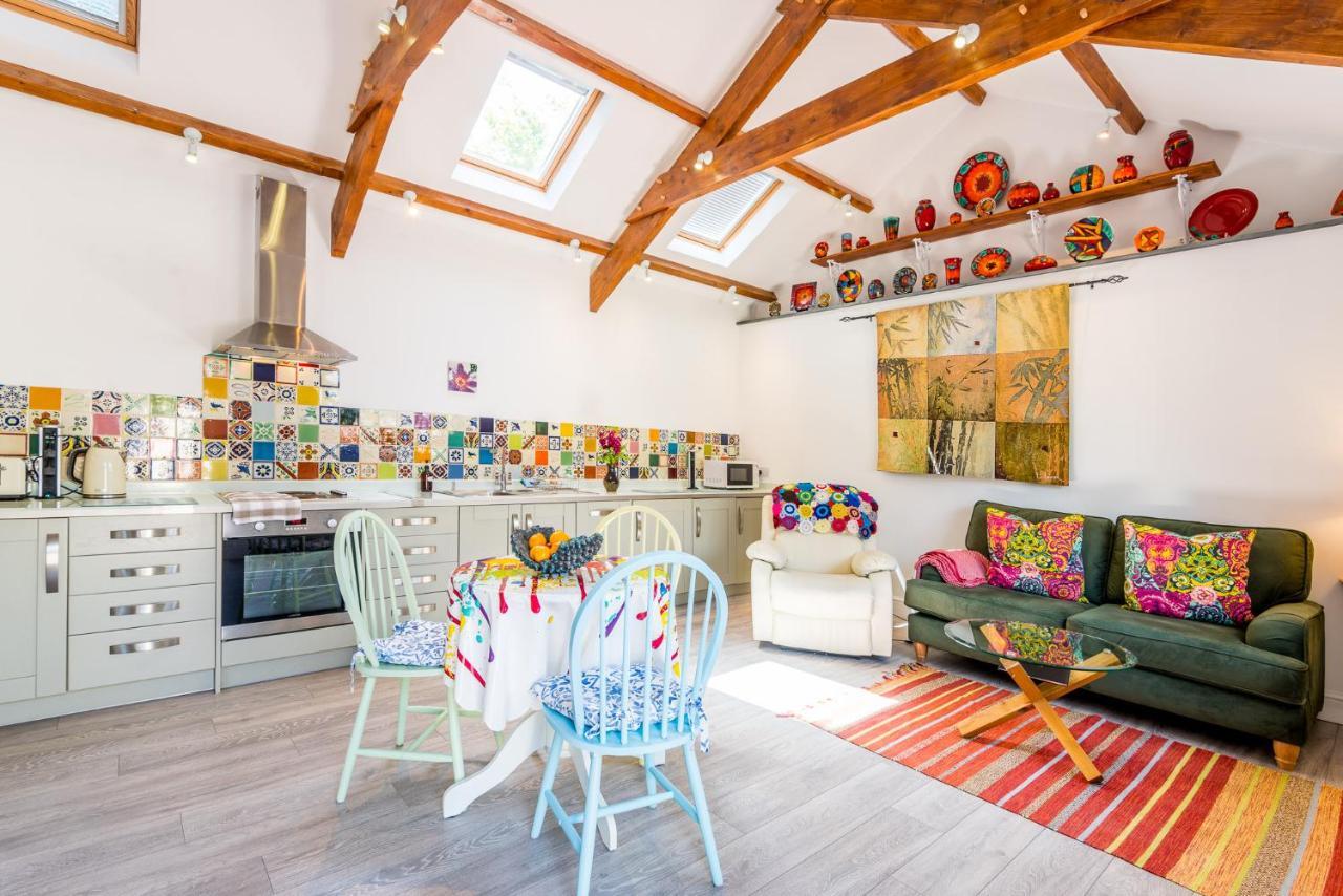 Polrunny Farm Sloe Cottage With A Sea View Боскасл Экстерьер фото